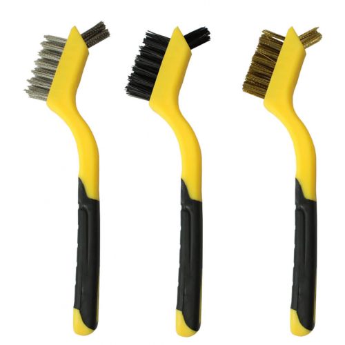 Jogo com 3 escovas de aço (cabo em plástico) 3x7 - 7´´ - 1221107 - Crownman